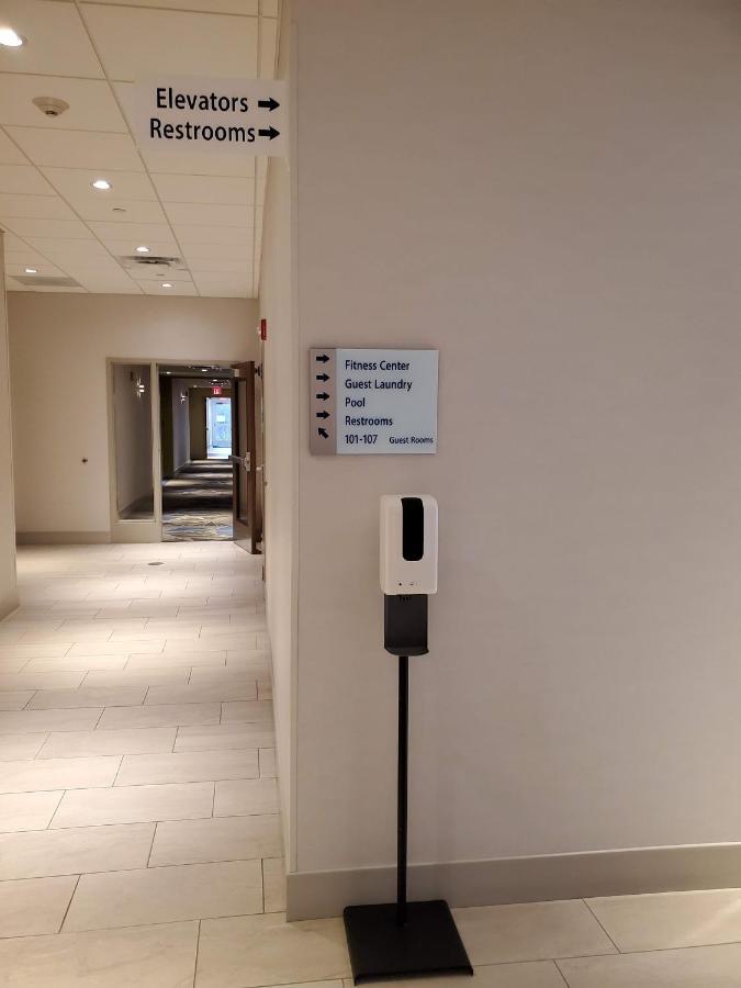 Holiday Inn Express & Suites Johnstown By Ihg Eksteriør billede