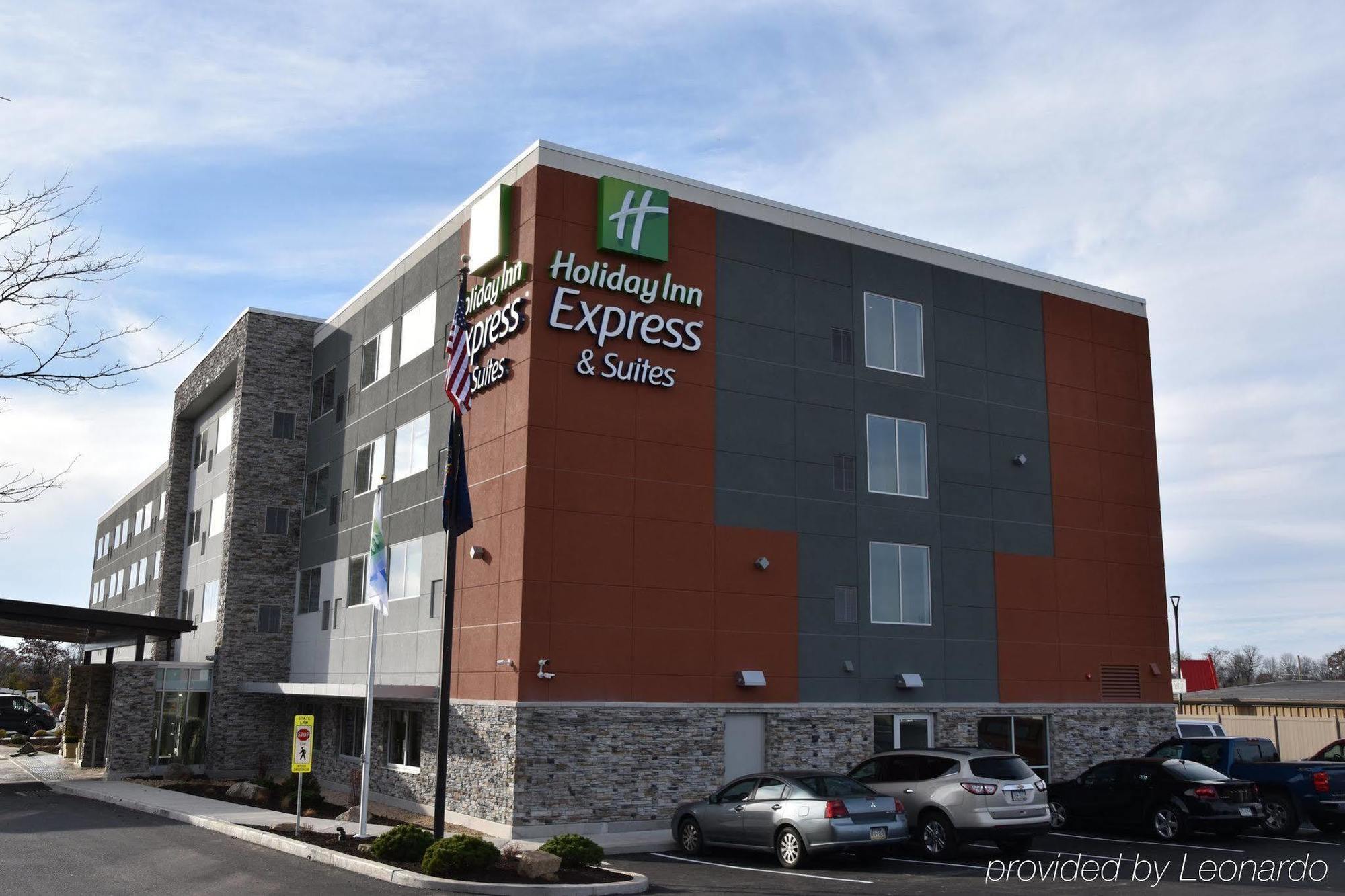 Holiday Inn Express & Suites Johnstown By Ihg Eksteriør billede