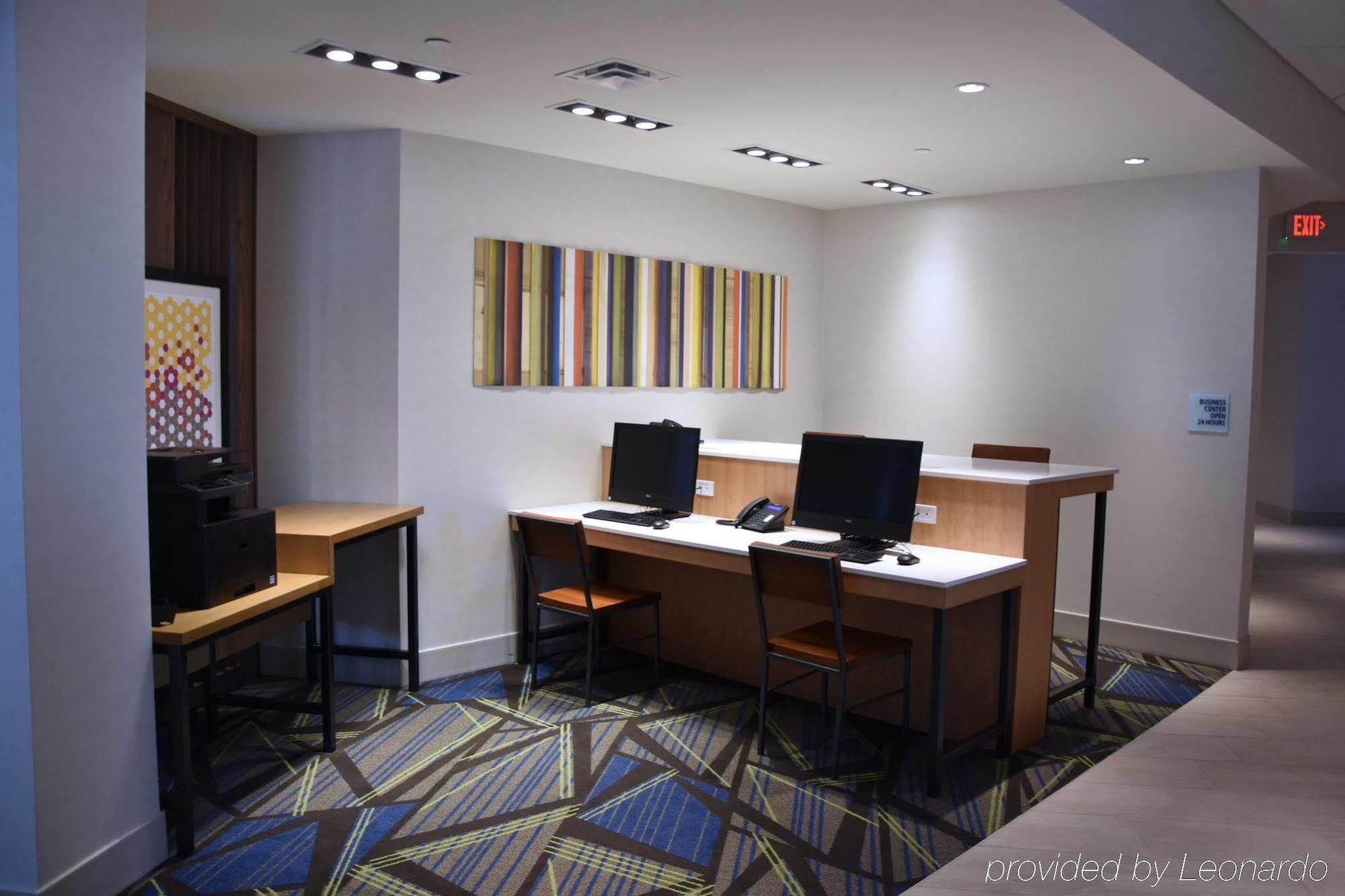 Holiday Inn Express & Suites Johnstown By Ihg Eksteriør billede