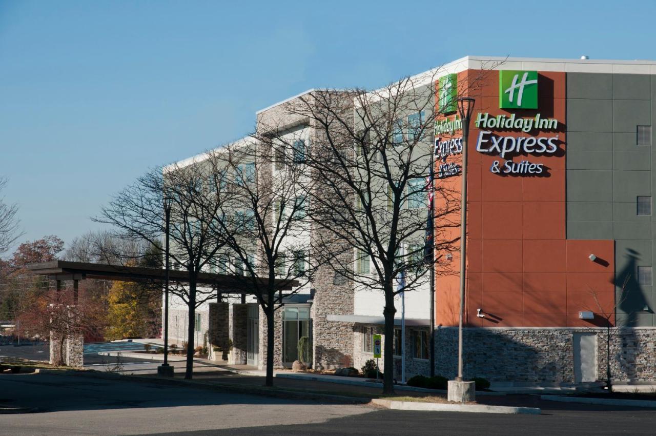 Holiday Inn Express & Suites Johnstown By Ihg Eksteriør billede