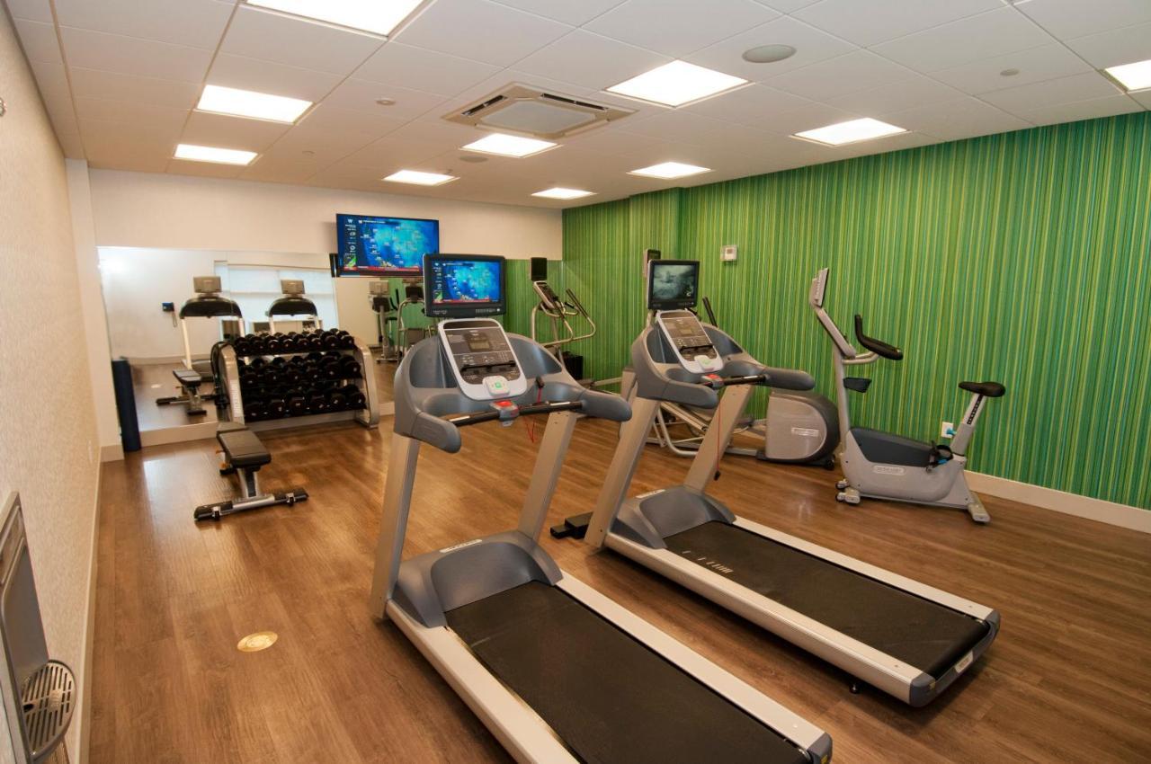 Holiday Inn Express & Suites Johnstown By Ihg Eksteriør billede